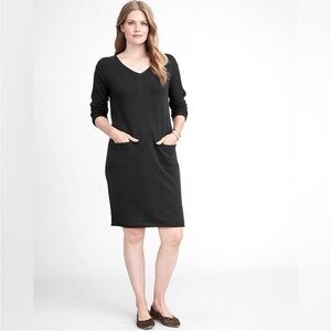 Garnet Hill Easy V-Neck Cashmere Dress Black Medium